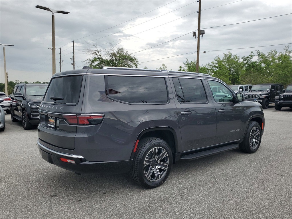 2024 Jeep Wagoneer L Base 9