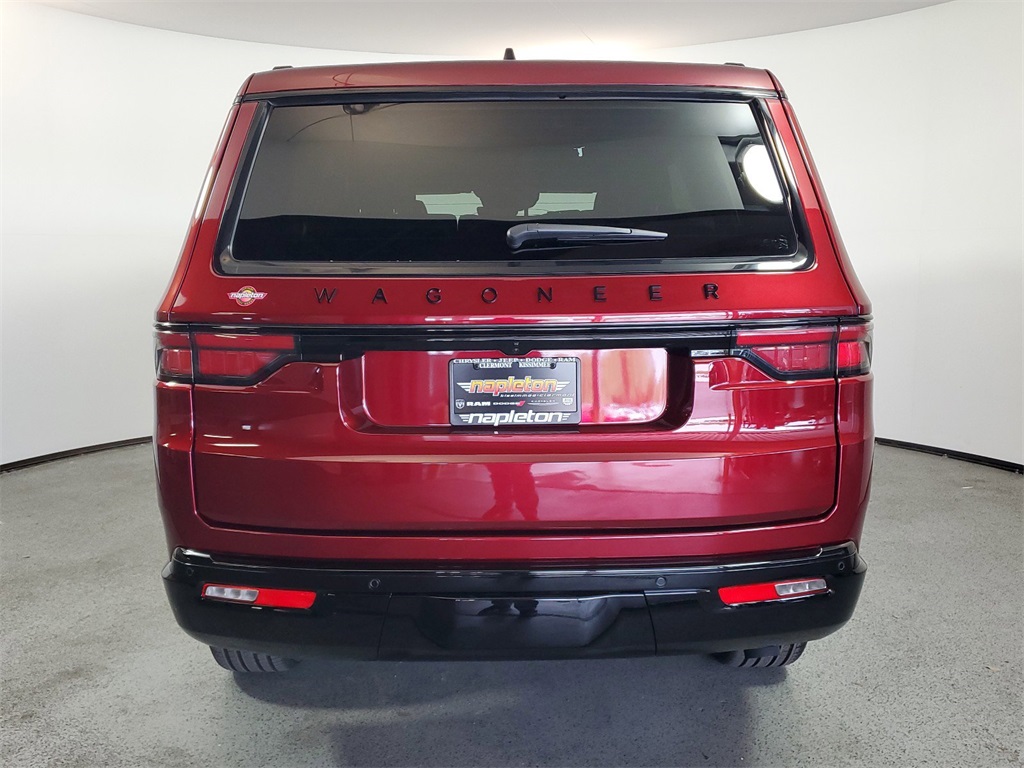 2024 Jeep Wagoneer Series II 7