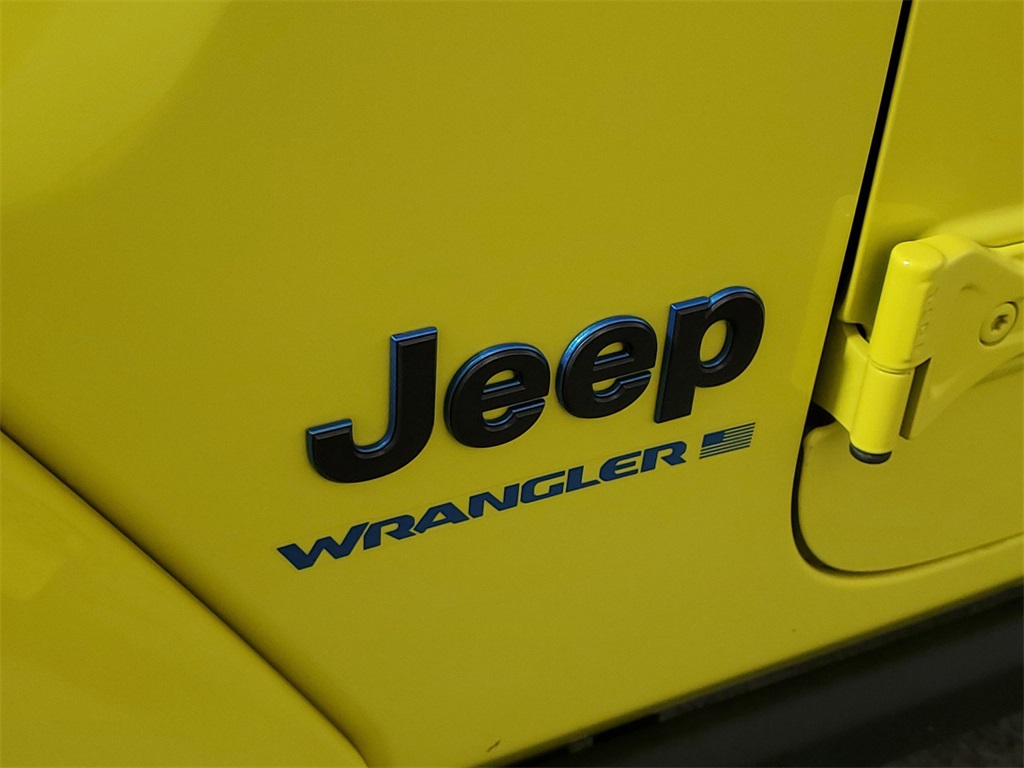 2024 Jeep Wrangler Rubicon X 4xe 8