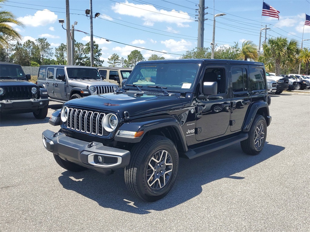 2024 Jeep Wrangler Sahara 3