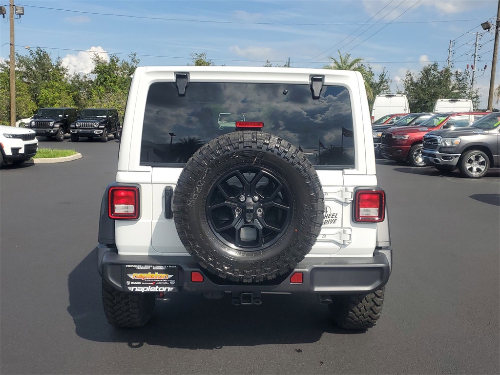 2024 Jeep Wrangler Willys 7