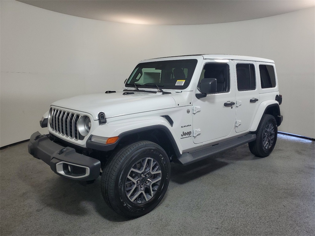 2024 Jeep Wrangler Sahara 3