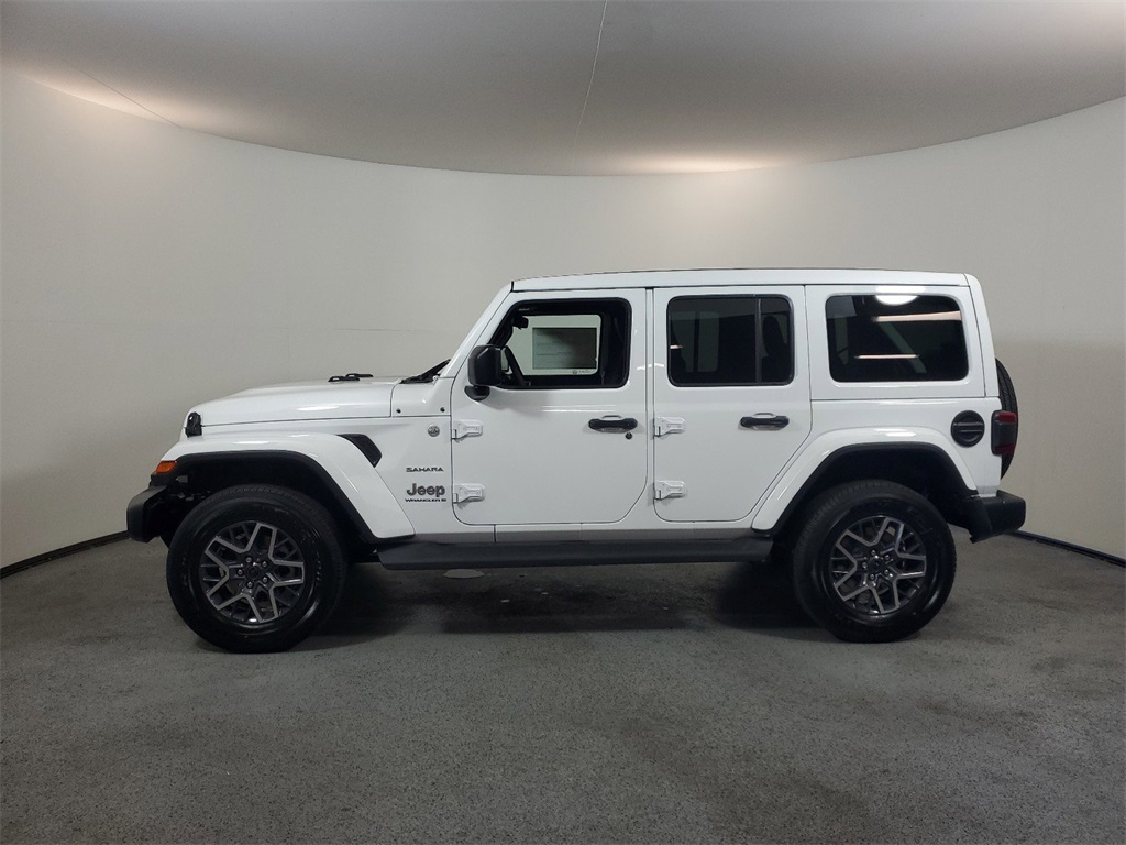 2024 Jeep Wrangler Sahara 4