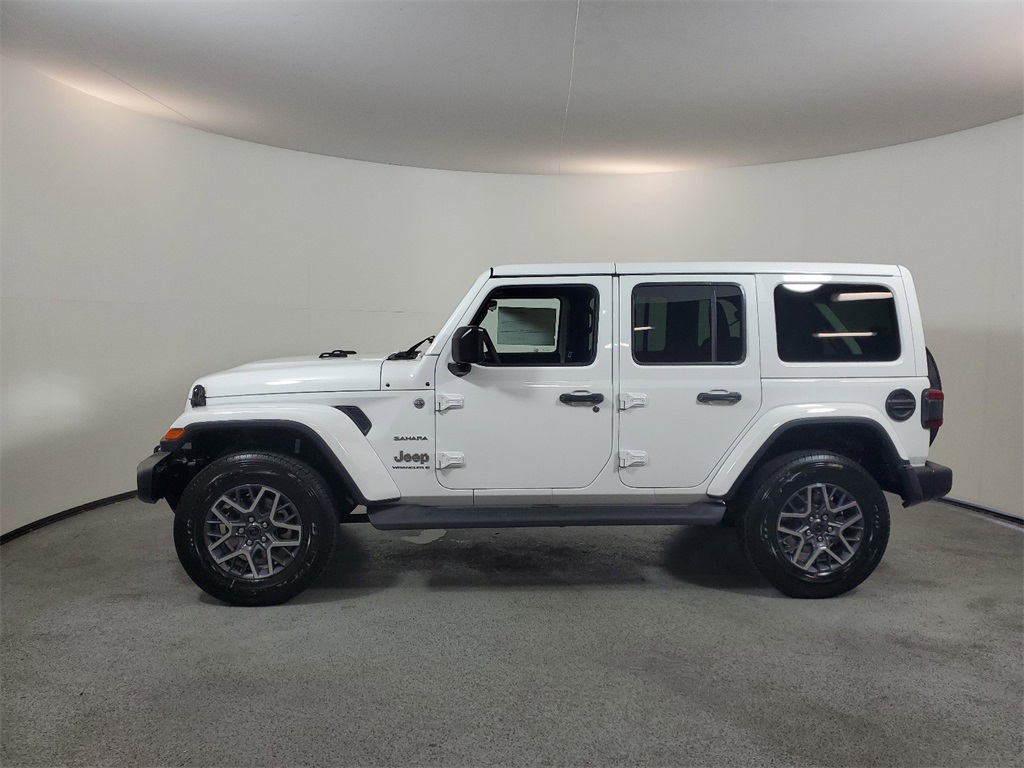 2024 Jeep Wrangler Sahara 4