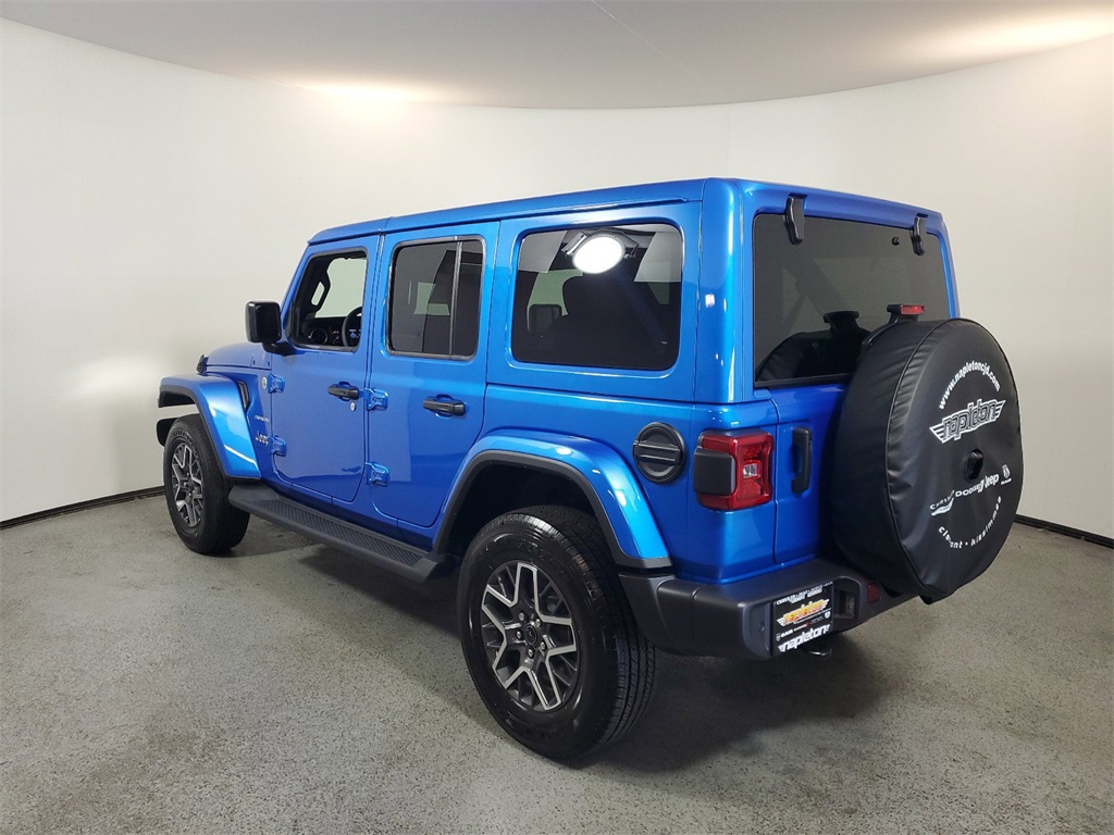 2024 Jeep Wrangler Sahara 5