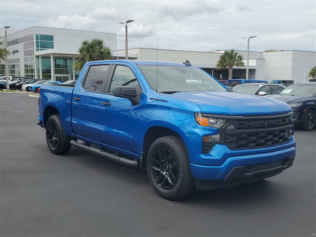 2024 Chevrolet Silverado 1500 Custom 1