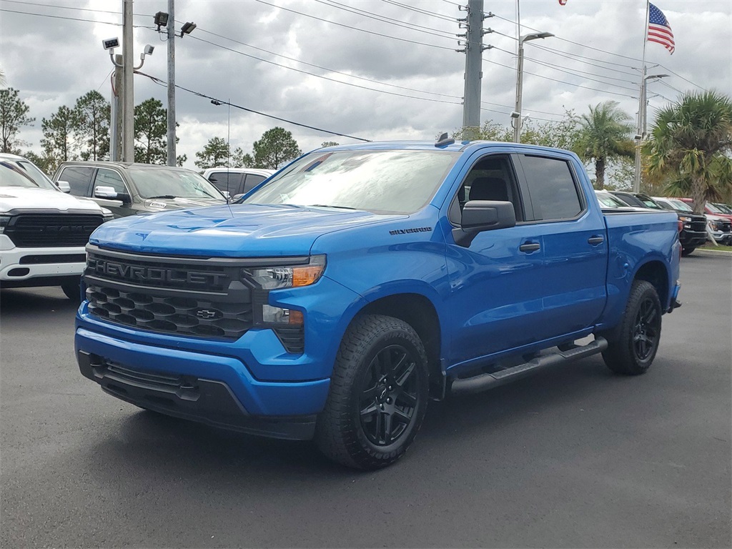 2024 Chevrolet Silverado 1500 Custom 3