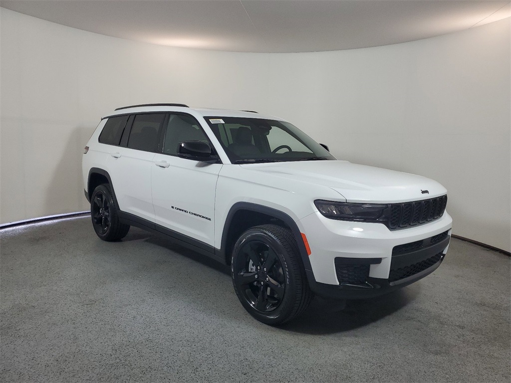 2025 Jeep Grand Cherokee L Altitude X 1