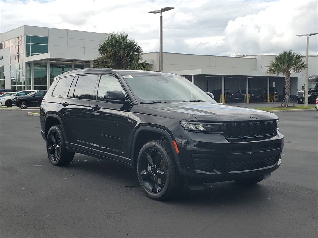 2025 Jeep Grand Cherokee L Altitude X 1