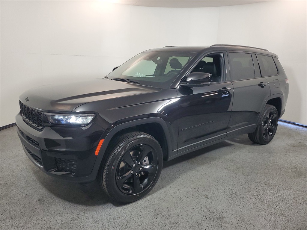 2025 Jeep Grand Cherokee L Altitude X 3