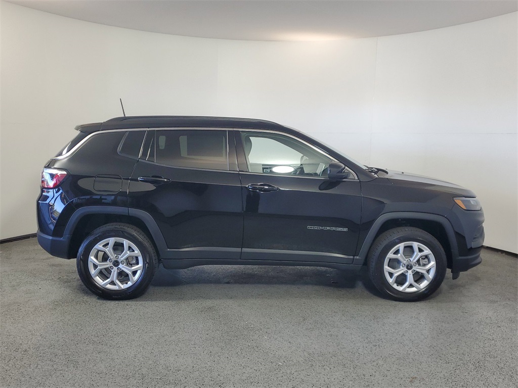 2025 Jeep Compass Latitude 9