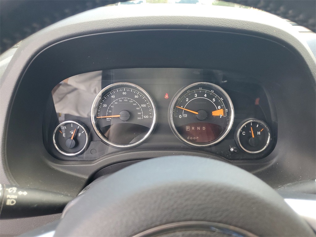 2015 Jeep Compass Altitude 23