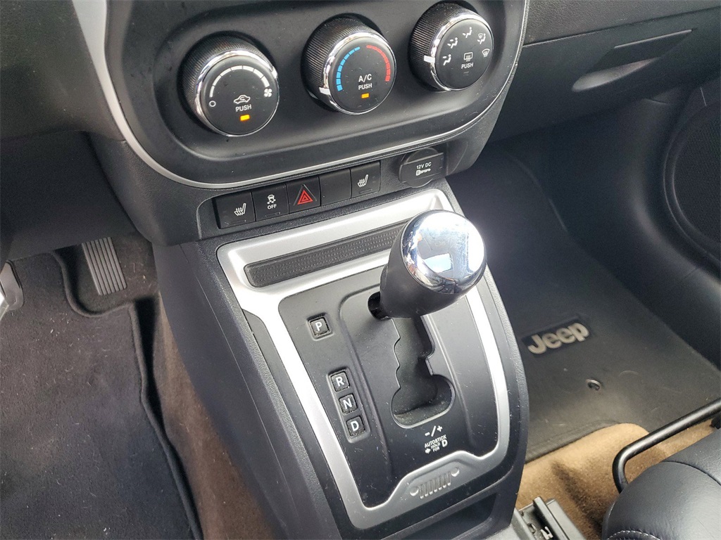 2015 Jeep Compass Altitude 26