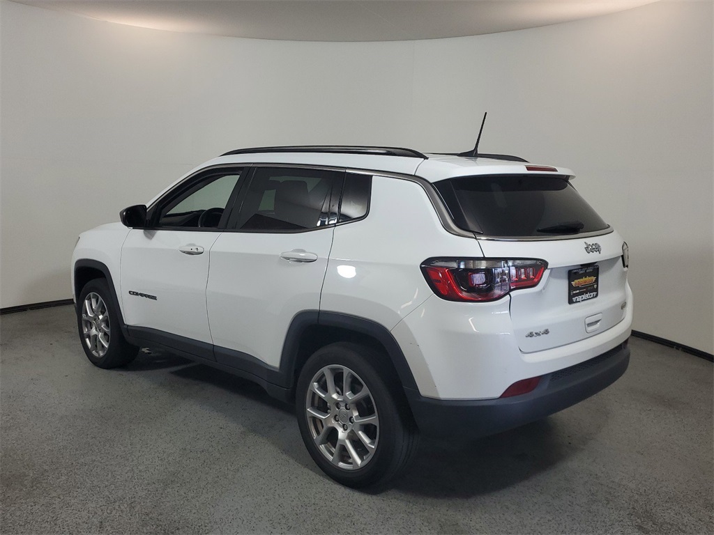 2022 Jeep Compass Latitude Lux 5