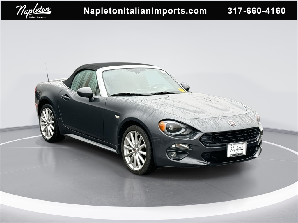 2017 Fiat 124 Spider Lusso 1