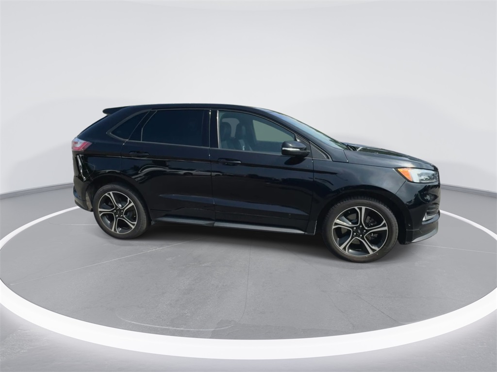 2020 Ford Edge ST 12