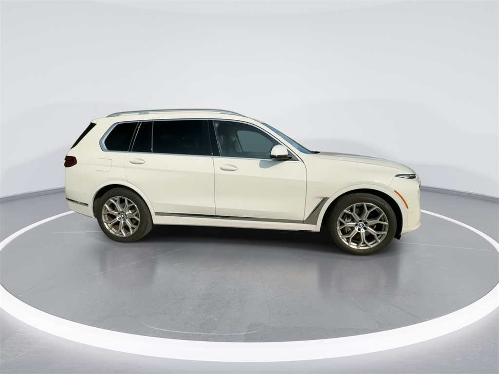 2023 BMW X7 xDrive40i 13