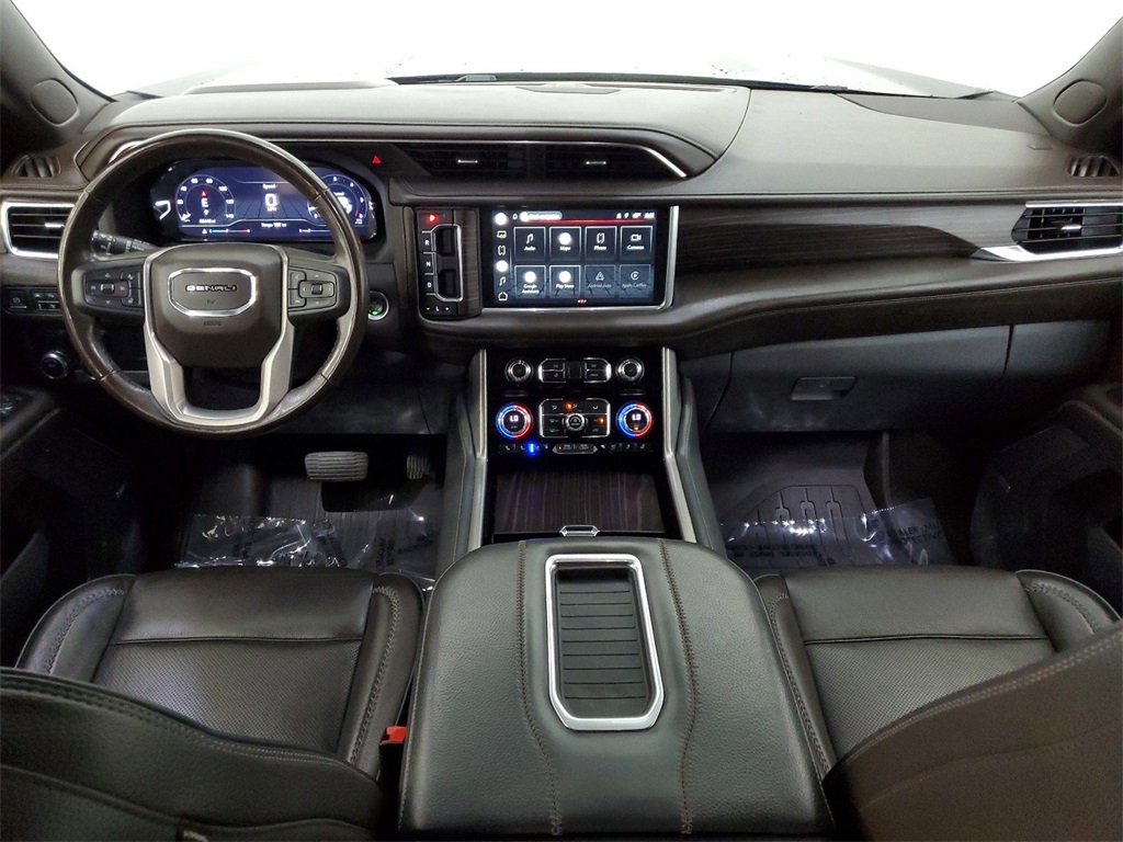 2022 GMC Yukon Denali 8