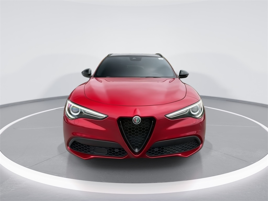 2022 Alfa Romeo Stelvio Veloce 3