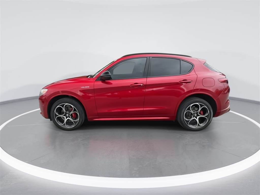 2022 Alfa Romeo Stelvio Veloce 6