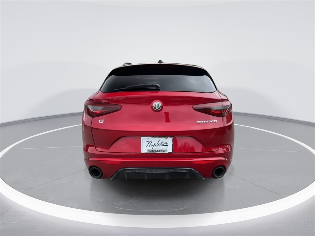 2022 Alfa Romeo Stelvio Veloce 9