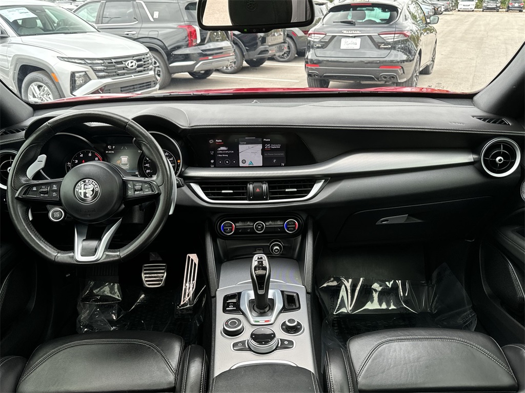 2022 Alfa Romeo Stelvio Veloce 19