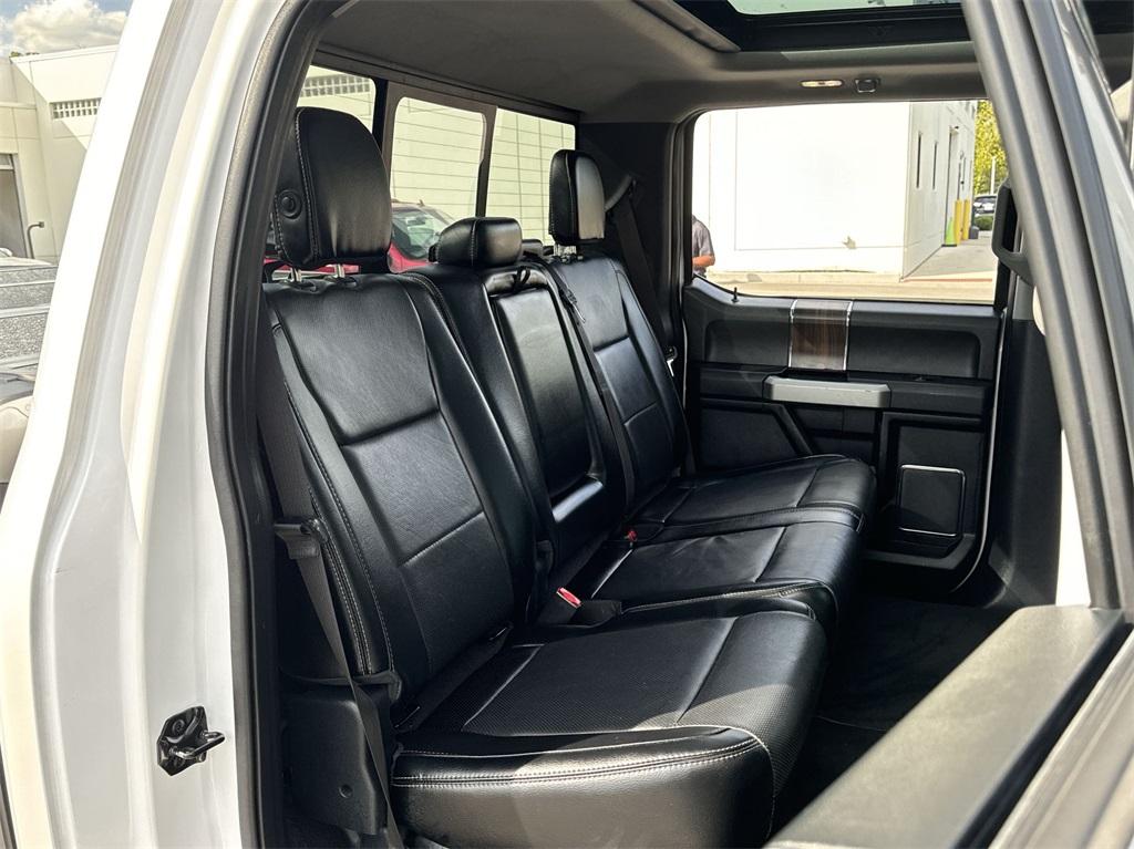 2016 Ford F-150 Lariat 35