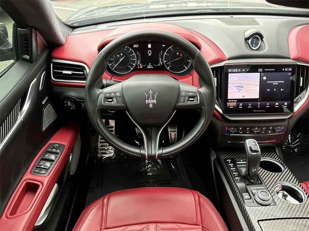 2023 Maserati Ghibli Modena Q4 16