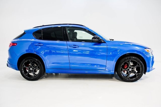 2023 Alfa Romeo Stelvio Veloce 28