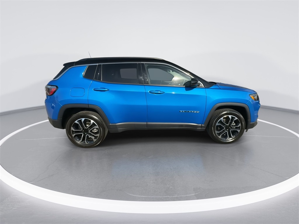 2022 Jeep Compass Limited 12