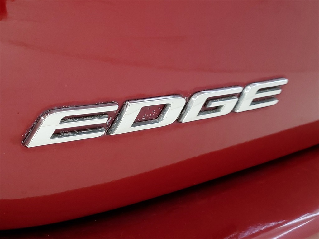 2015 Ford Edge Titanium 34