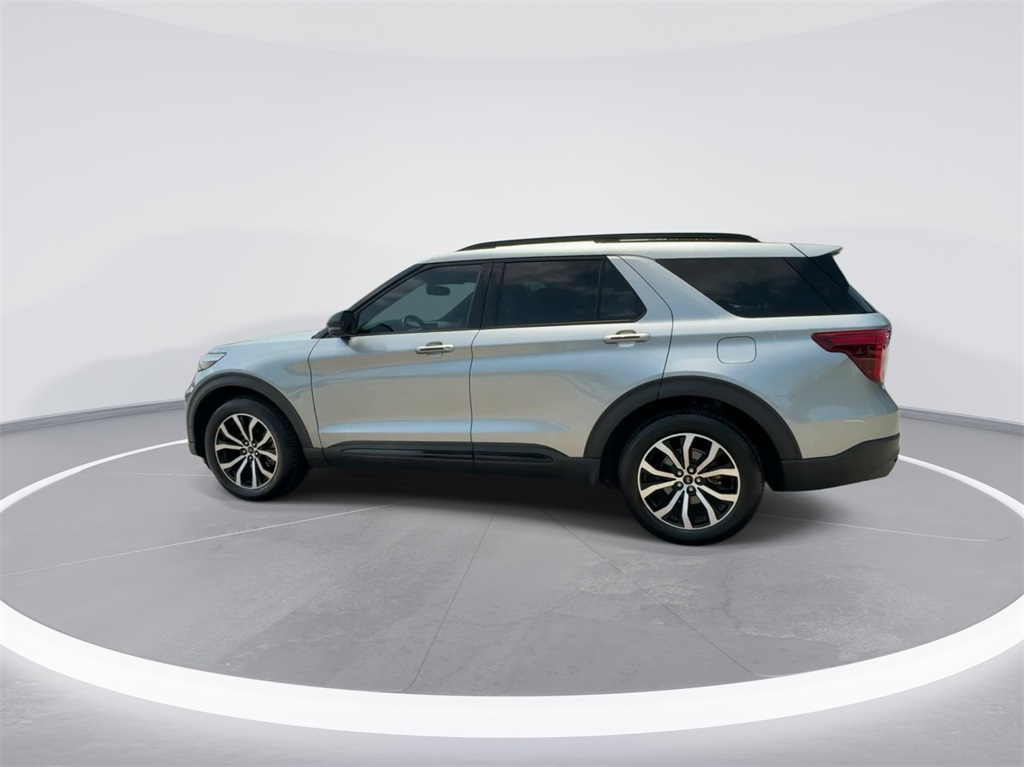 2021 Ford Explorer ST 7