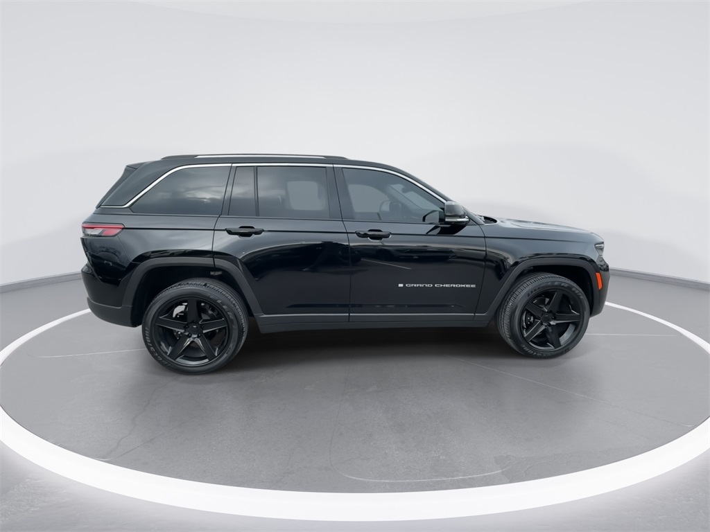 2022 Jeep Grand Cherokee Limited 12