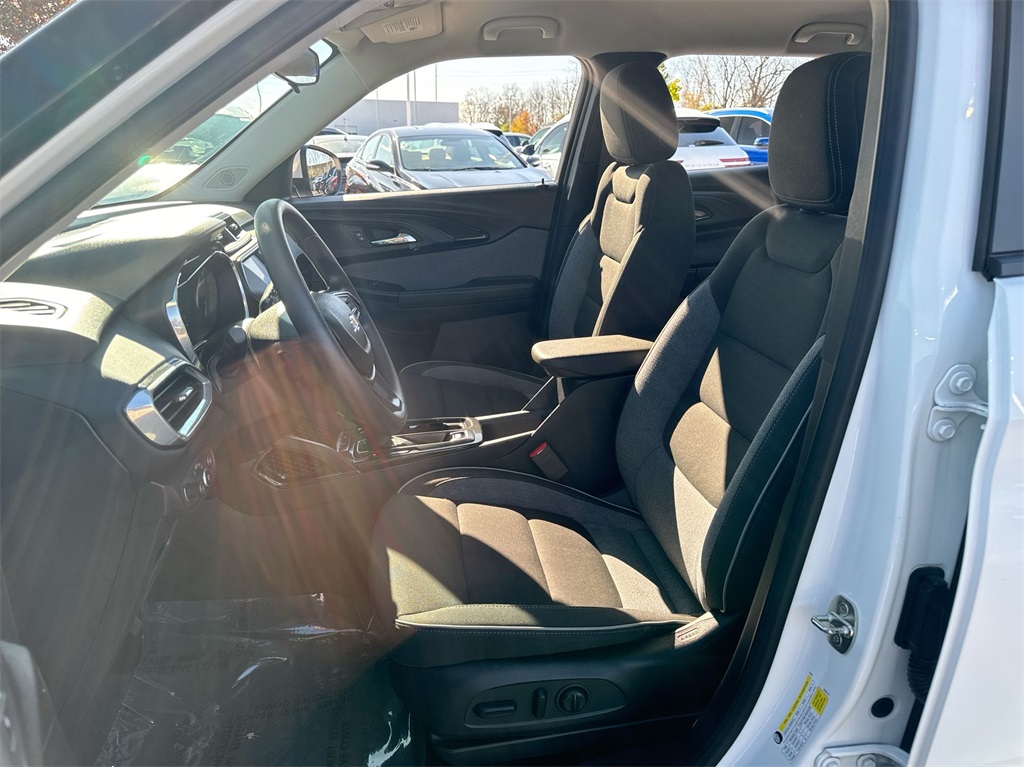 2023 Chevrolet TrailBlazer LT 18