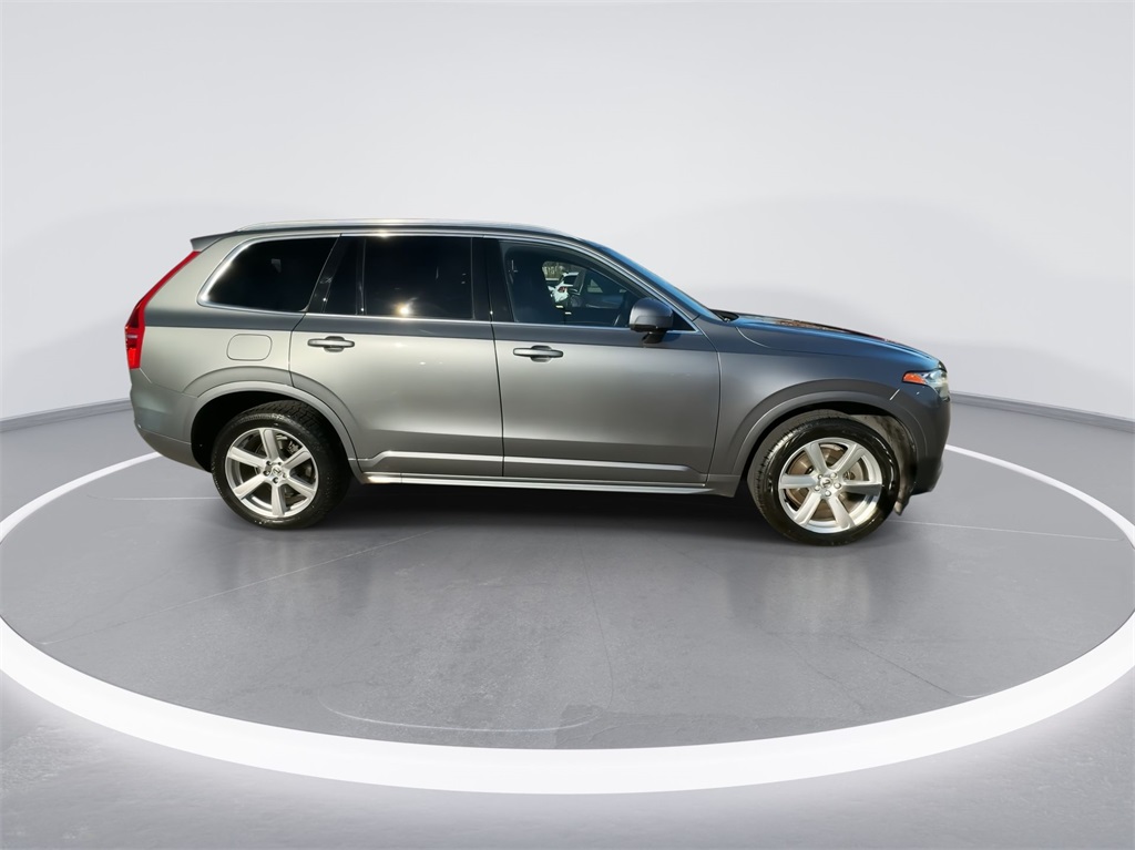 2020 Volvo XC90 T6 Momentum 12