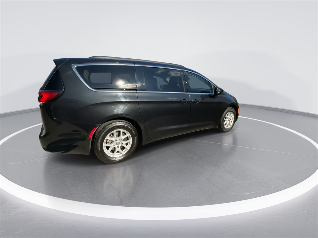 2022 Chrysler Pacifica Touring L 10