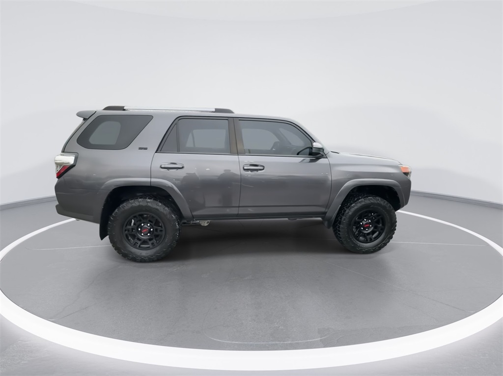 2020 Toyota 4Runner SR5 12