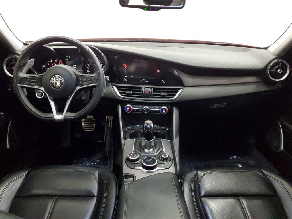 2017 Alfa Romeo Giulia Base 10