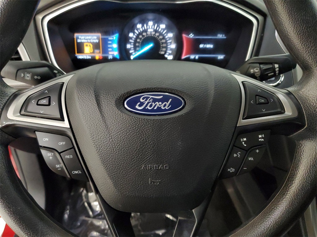 2020 Ford Fusion SE 10