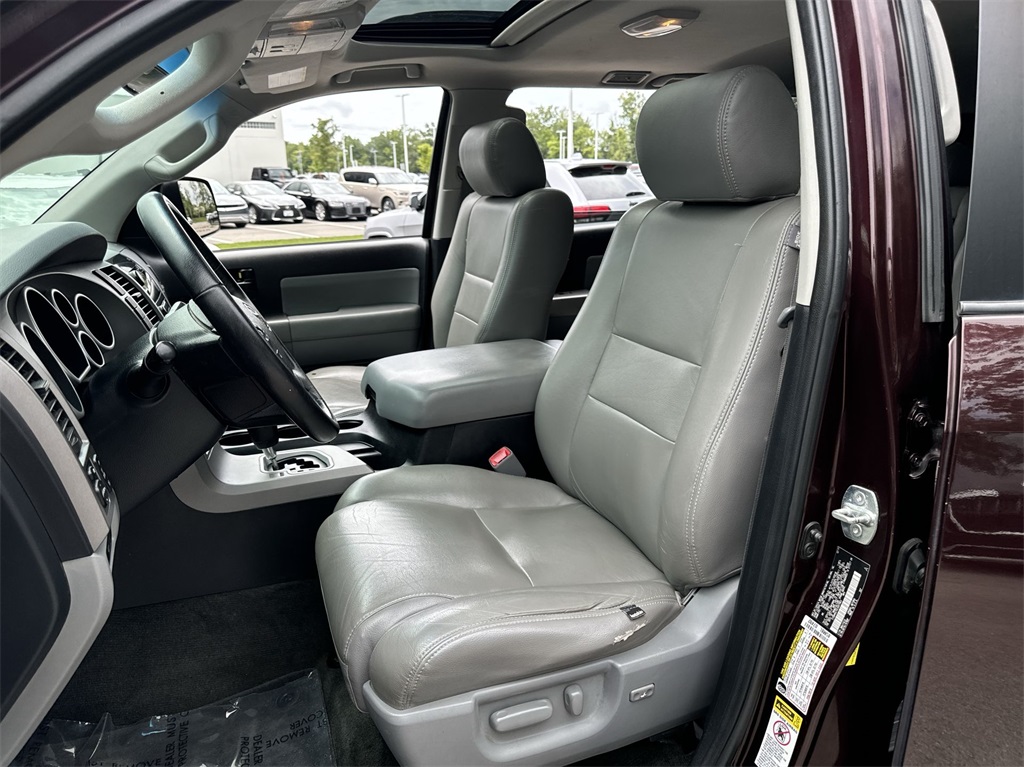 2012 Toyota Sequoia SR5 18