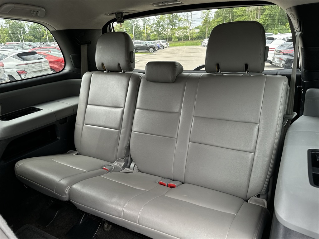 2012 Toyota Sequoia SR5 32