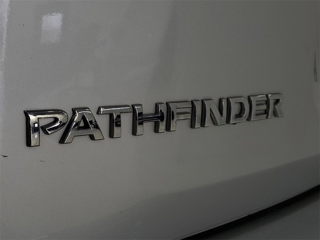 2018 Nissan Pathfinder SV 31