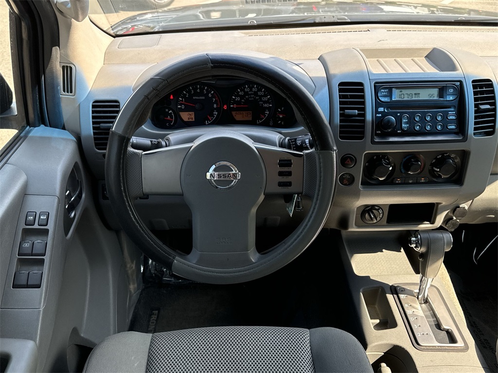 2005 Nissan Frontier SE 17