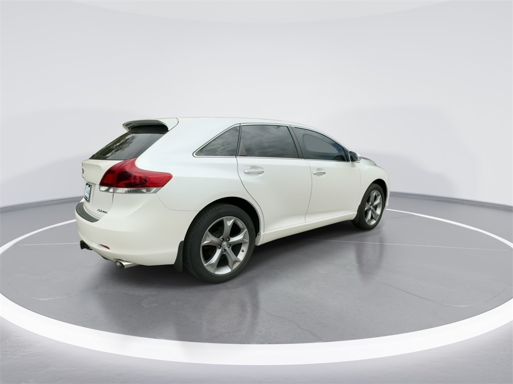 2014 Toyota Venza  11