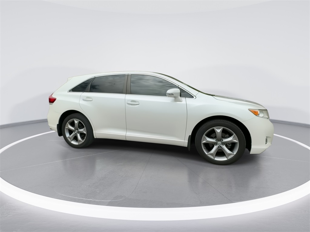 2014 Toyota Venza  13