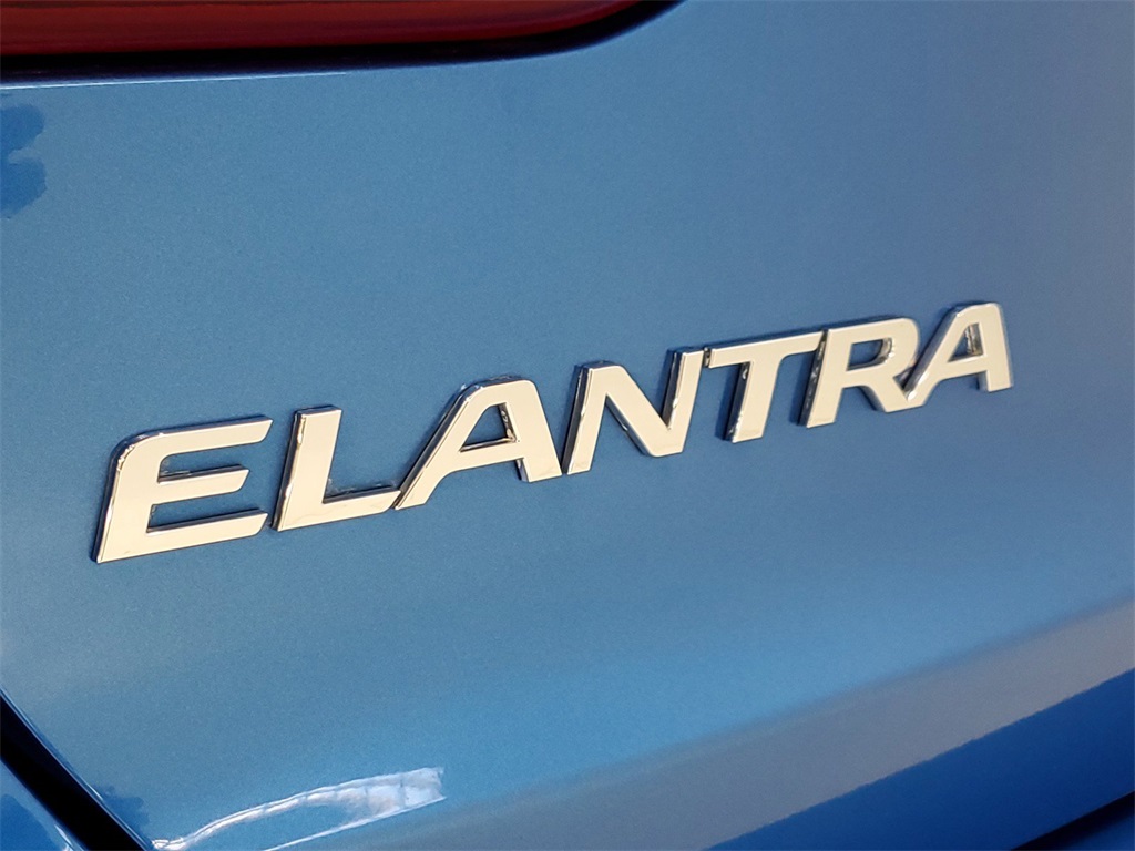 2018 Hyundai Elantra SEL 35