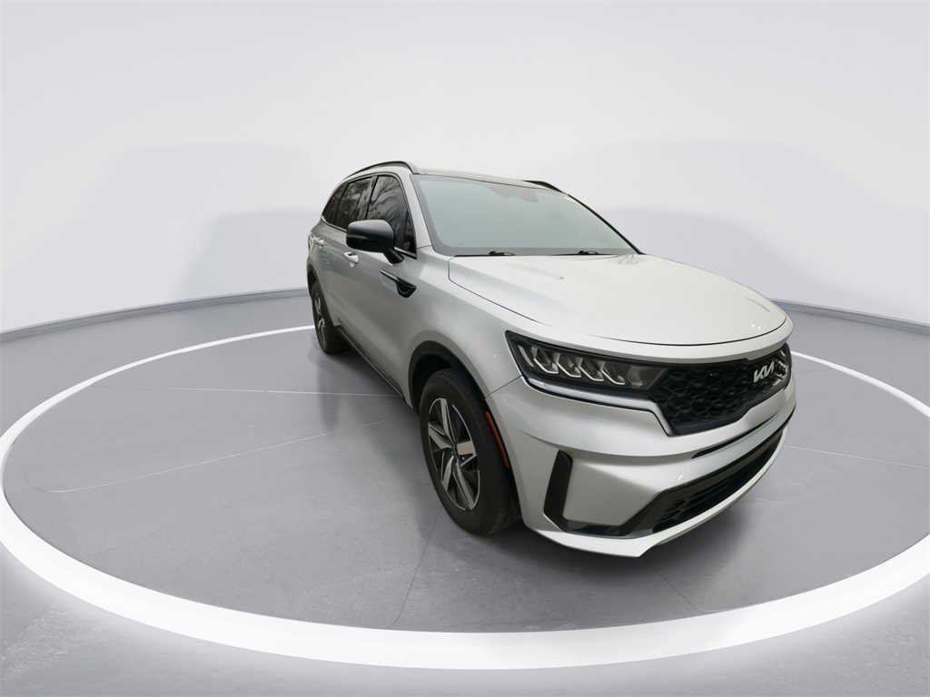 2022 Kia Sorento S 2