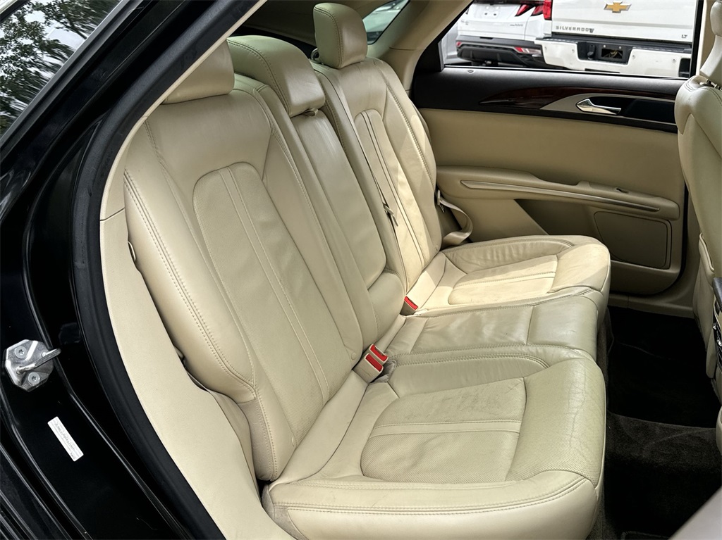 2015 Lincoln MKZ Base 35