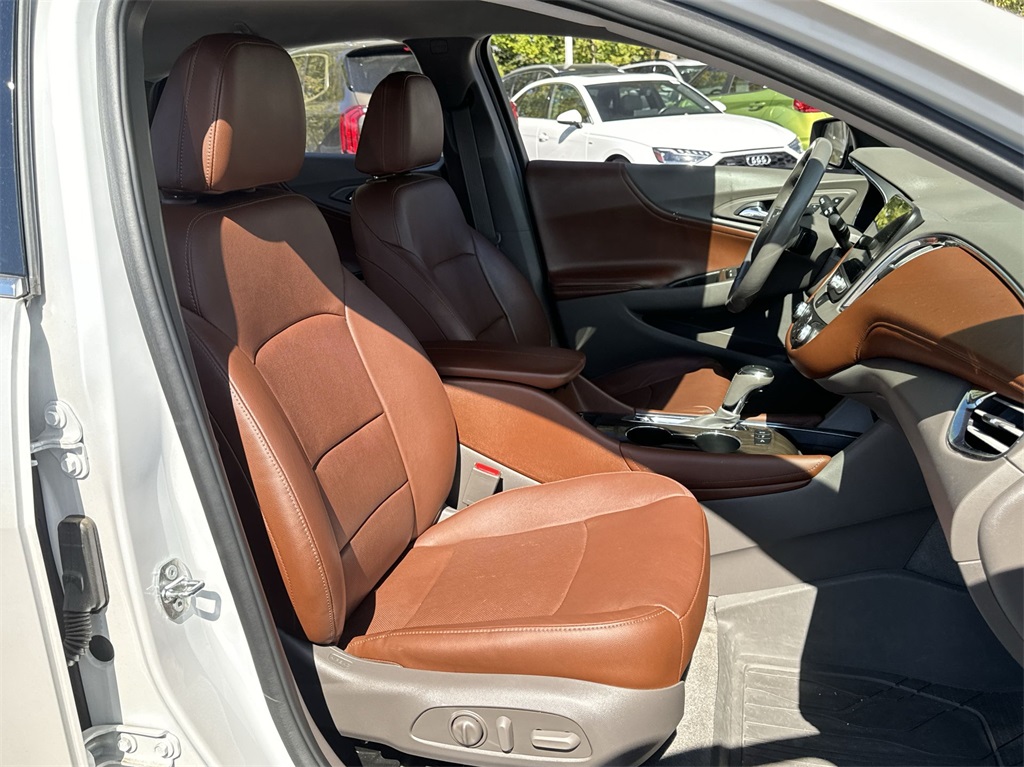 2018 Chevrolet Malibu Premier 33