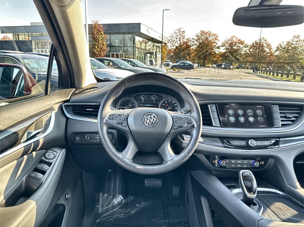 2019 Buick Enclave Essence 17